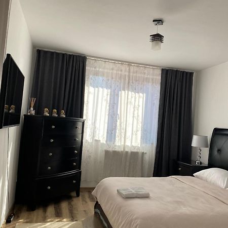 Laura Apartament Targu Mures Exterior photo