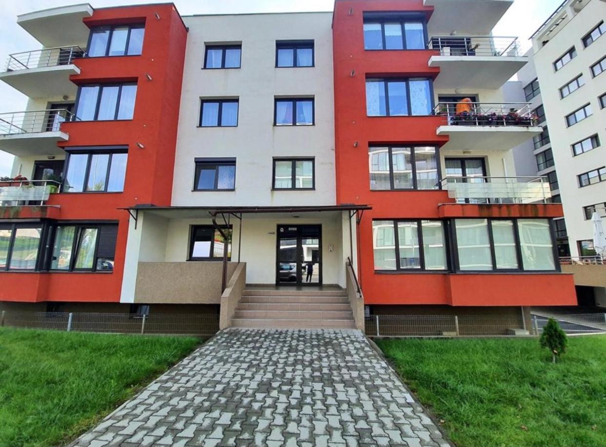 Laura Apartament Targu Mures Exterior photo